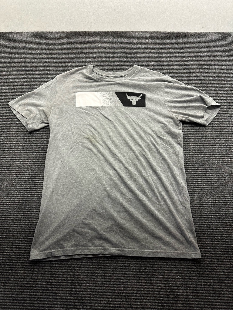 Men’s Gray Under Armour Project Rock Brahma Bull Short Sleeve T Shirt Size Med
